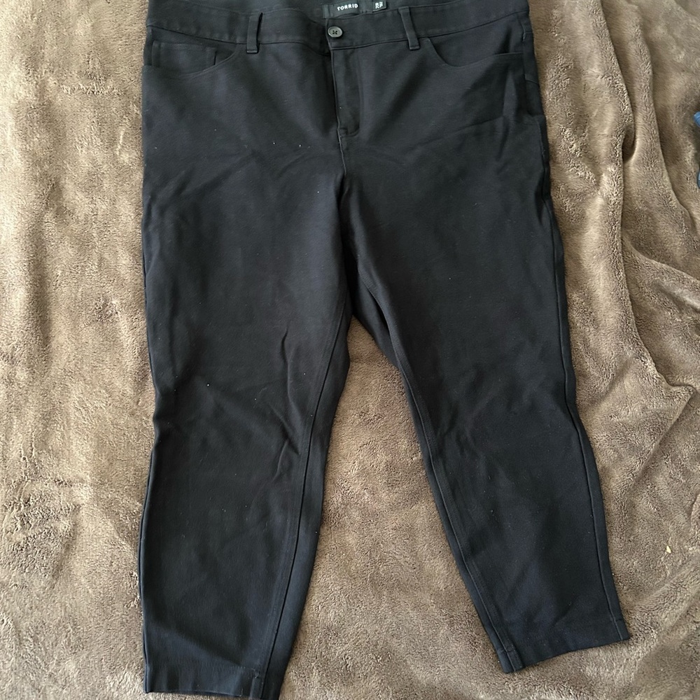 Torrid bombshell ponte Pants 20r